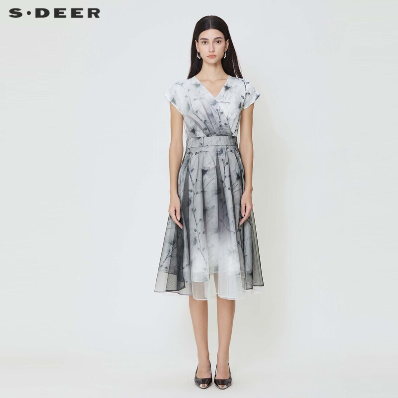 sdeer圣迪奥女装文艺水墨风v领晕染网纱连衣裙s24261210