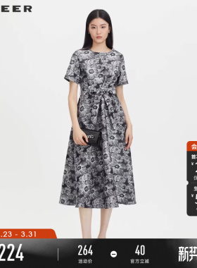 sdeer圣迪奥夏季女装圆领印花收腰短袖连衣裙S232Z12U5