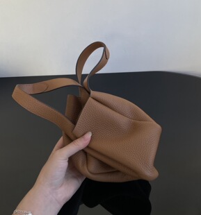 HGIRXV意大利荔枝纹牛皮菜篮子包纯原女士外贸原厂手拎包