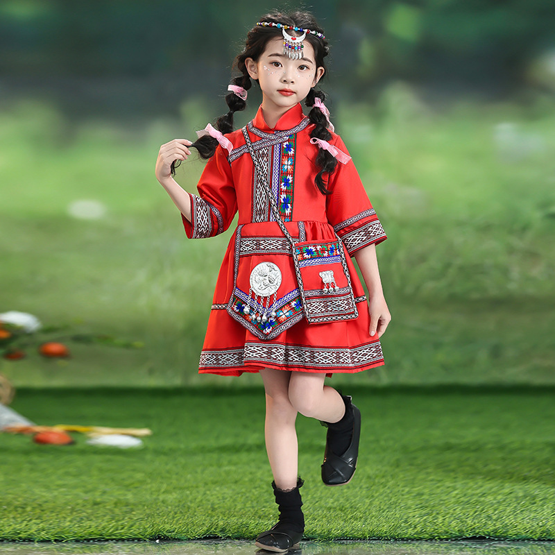 三月三少数民族服儿童苗族演出服男女童瑶族彝族壮族土家族舞蹈服
