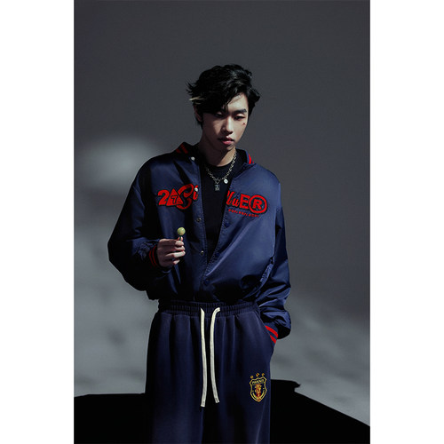 2727WORLDpapi夹棉棒球服