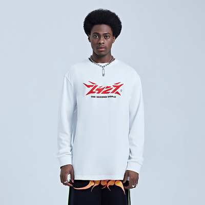 经典款爱心街头风长袖T恤