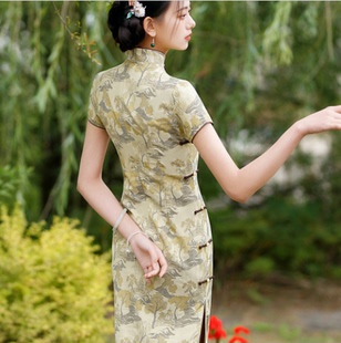 中国风年轻素雅印花旗袍长款新中式高级感开叉连衣裙日常修身长裙