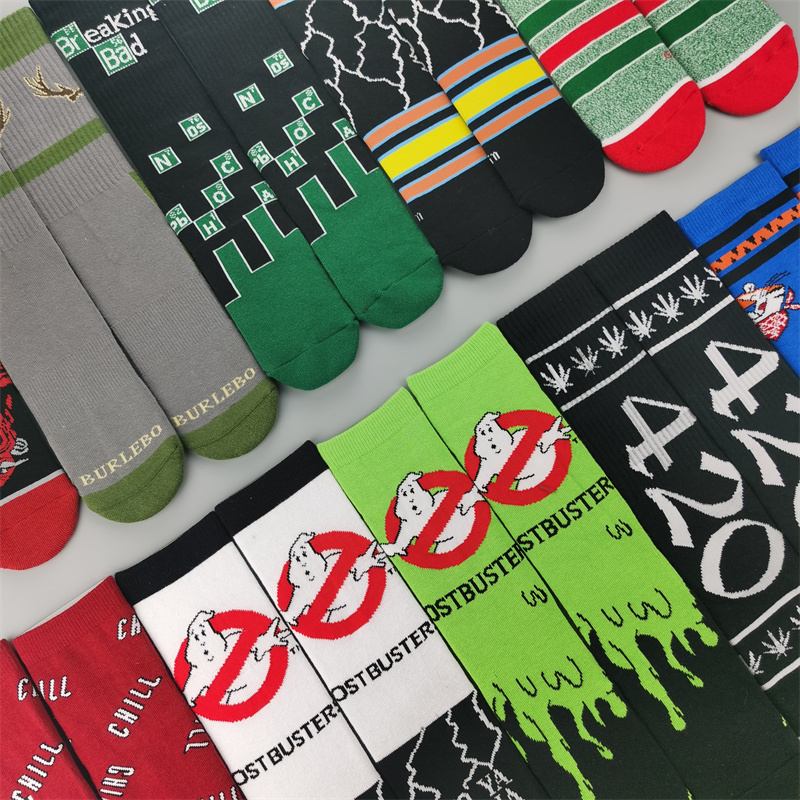 袜子男中筒长袜欧美街头滑板潮袜男士ins潮流高帮潮长筒篮球袜