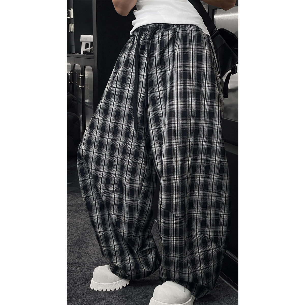 龙叨叨2026春季新品美式复古慵懒风格子裤男宽松休闲百搭弯刀长裤