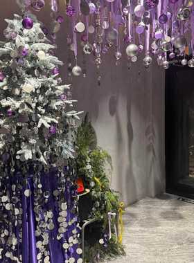 新款创意圣诞节店铺引流装饰布置氛围紫色系丝带橱窗装饰球挂饰