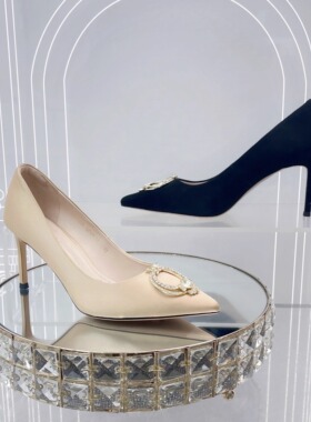 皇冠专柜正品Roberta诺贝达女鞋RS17209性感尖头饰扣单鞋