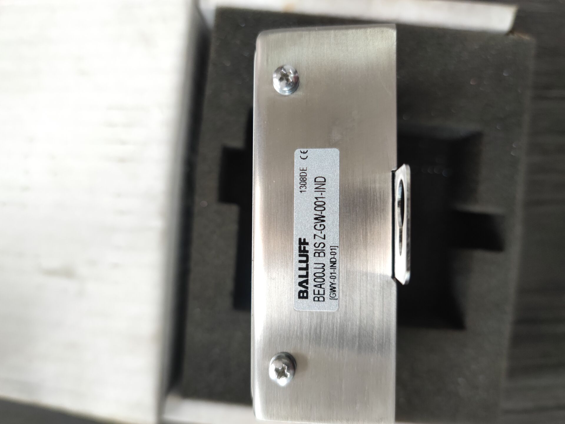 全新原装 巴鲁夫 BAE00JJ  BISZ-GW-001-IND 实物拍摄 现货出售