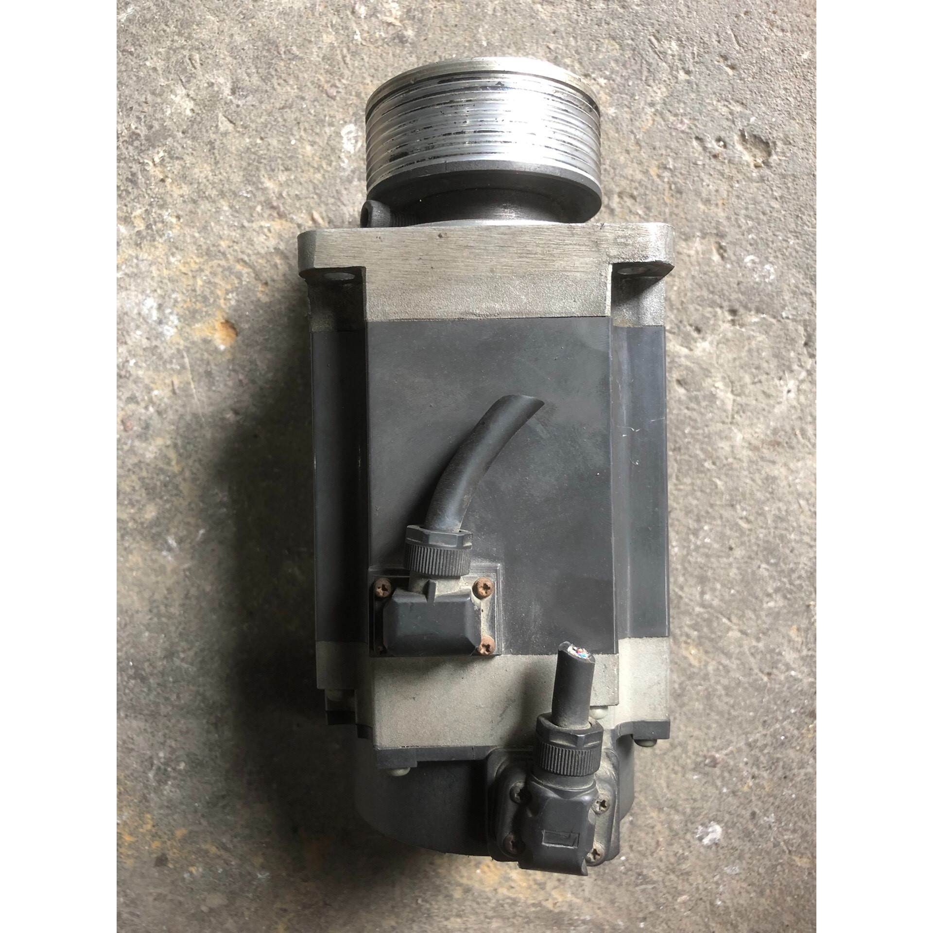 非实价议价议价三菱伺服电机:HF-KN73J-S100 220V 7非实价议价议