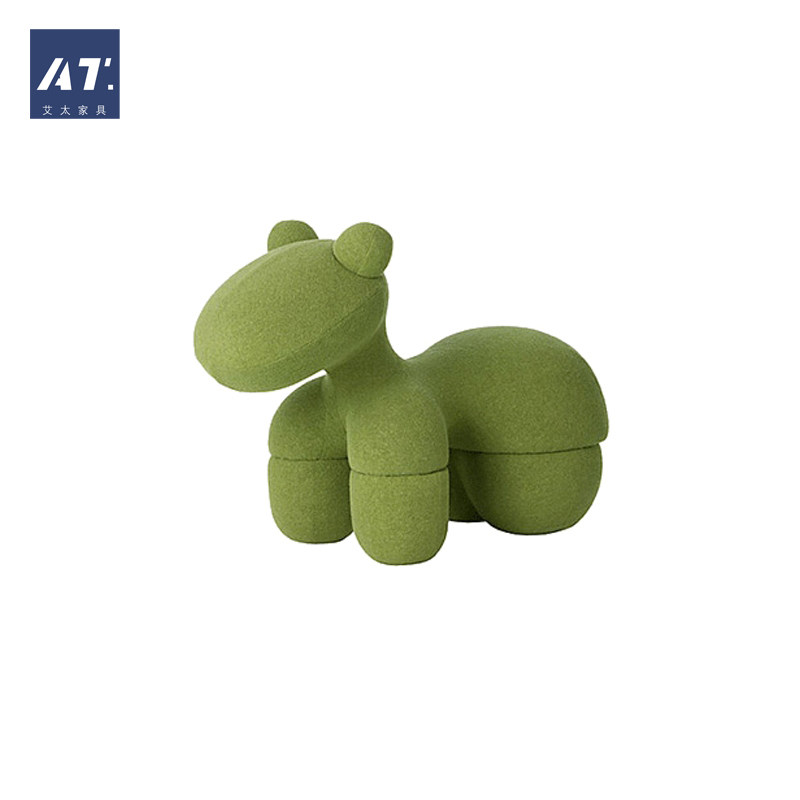 AIVTAI/创意设计师家具 pony chair小马椅 玻璃钢儿童玩具马仔椅