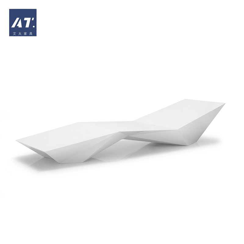 AIVTAI/设计师家具玻璃钢别墅FAZ户外日光浴躺椅