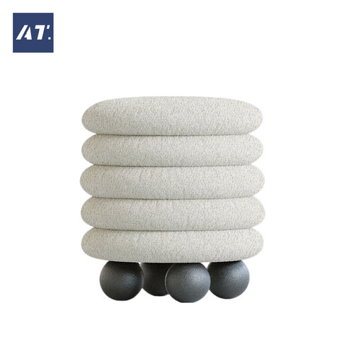 北欧轻奢设计师梳妆凳