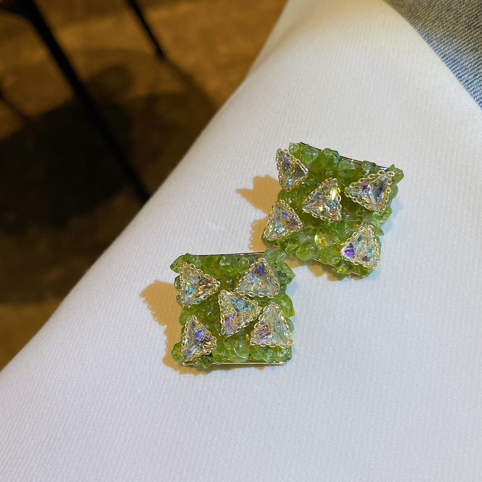 重工绿色几何形金丝宝石耳环气质高级感镀18K金高质量耳饰品