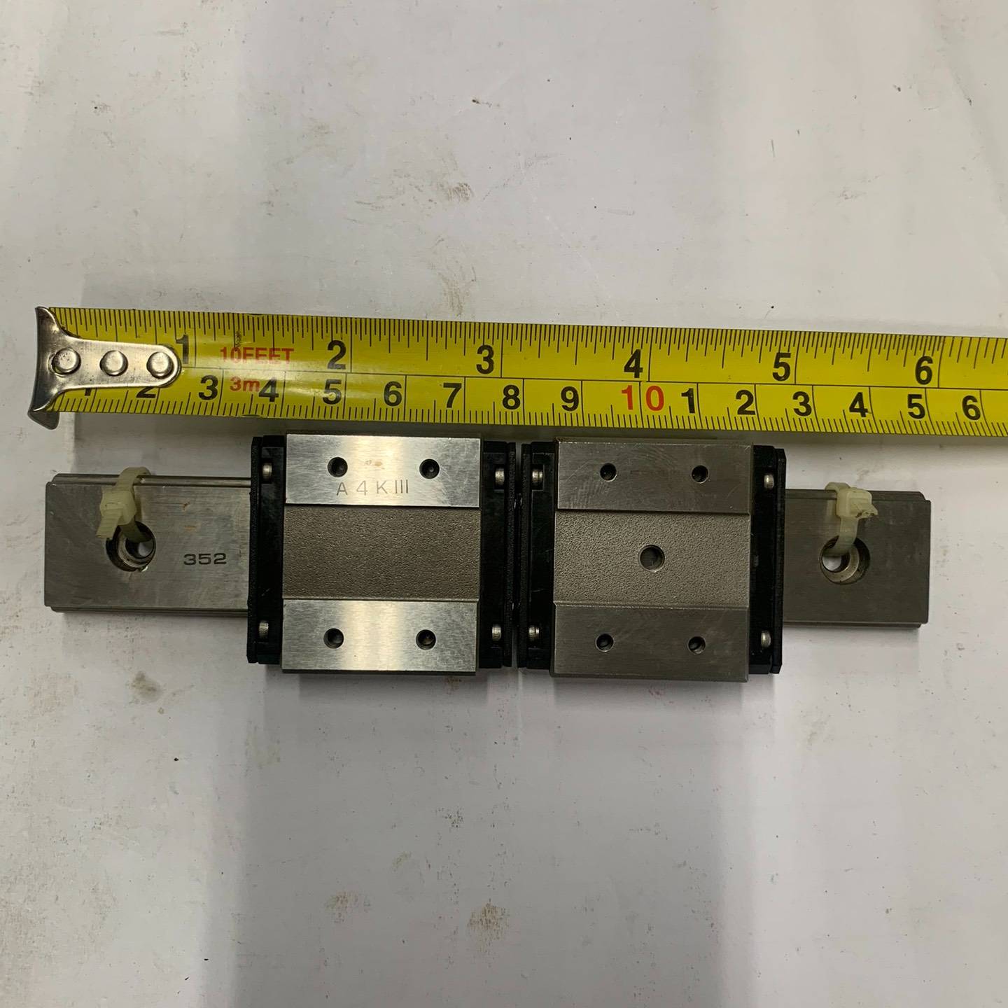 询价购-日本THK导轨滑块RSR12WM数量1条。导轨长