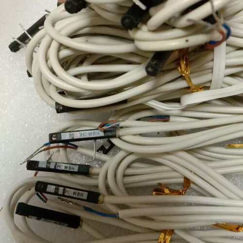 议价~工程剩余的TPC W8H磁性开关，全新正品，白色线束。数量多~