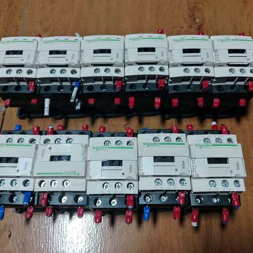 议价~施耐德接触器LC1D12M7C，功能正常，成色为实图~可维修