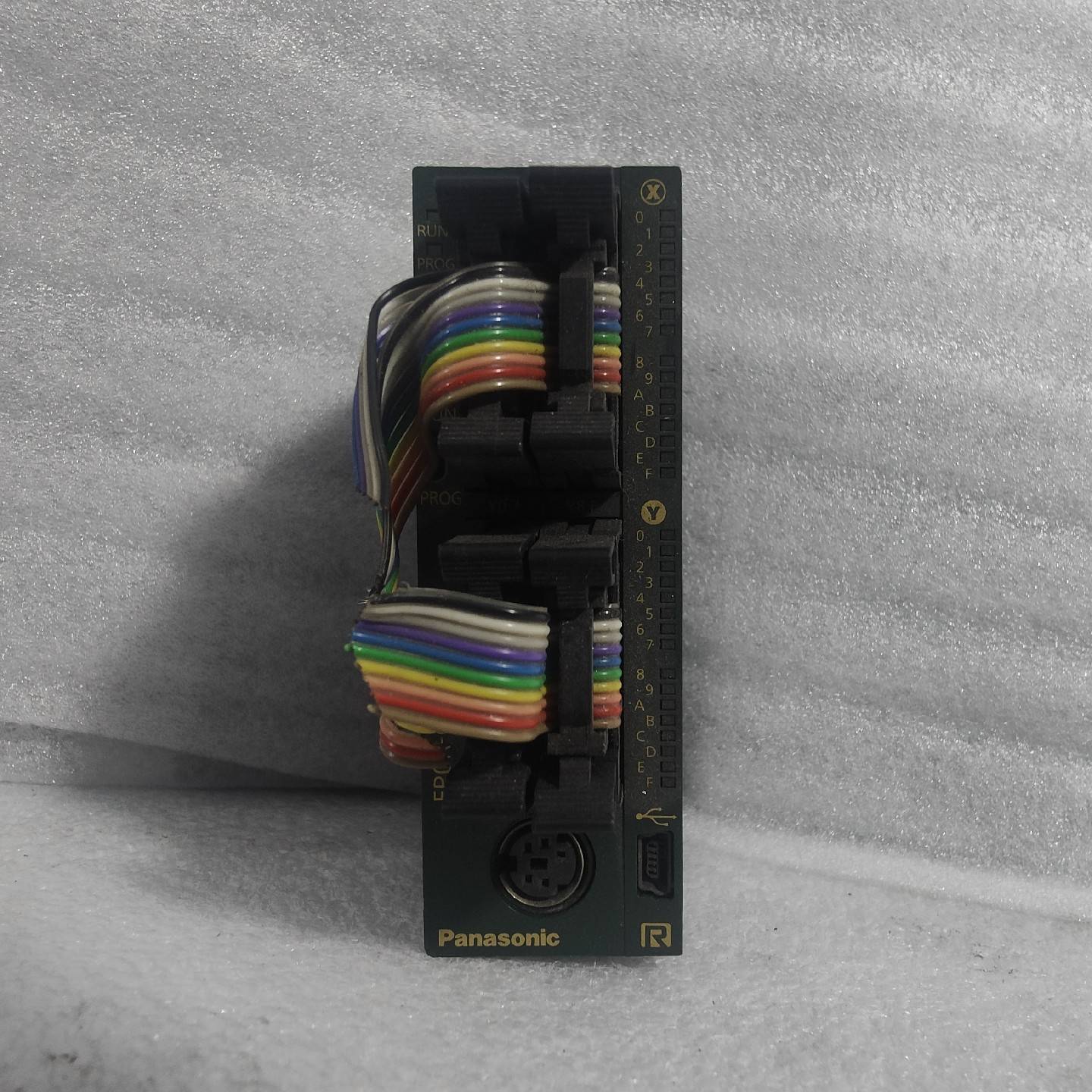 询价购-松下PLC AFP0RC32T实物图,成色漂亮功能