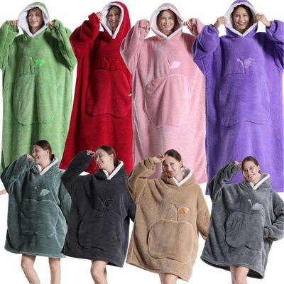 blankethoodiewintercouple