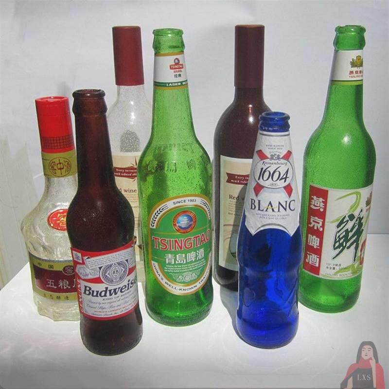 砸头表演易碎架子电影仿真道具糖胶酒瓶糖化酒瓶啤酒杯架拍摄啤酒