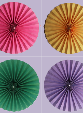 中式婚房布置红色折扇紫色圆纸扇婚礼现场背景墙橱窗装饰道具扇花