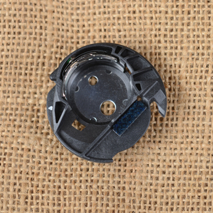 日本兄弟电脑缝纫机家用电动多功能NV400原装内旋梭底线梭壳原配