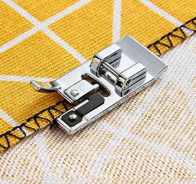 重机蝴蝶胜家缝纫机电动家用兄弟厚料锁边布边缝包边拷边压脚衣车