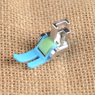 老式缝纫机滚轮压脚家用脚踏蝴蝶西湖缝纫机压脚薄厚料通用防赶布