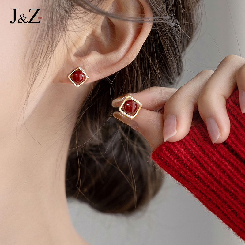 红色珍珠气质耳钉纯银小众设计感轻奢高级感耳环2024新款爆款耳饰