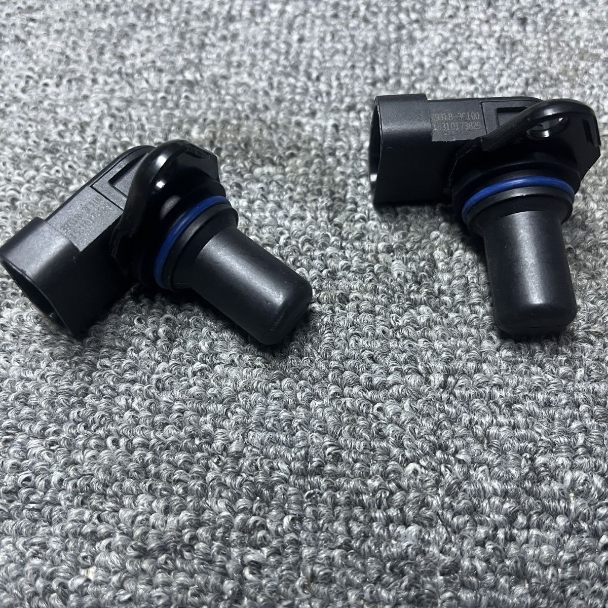 适用于韩国进口现代维拉克斯3.8凸轮轴位置传感器 曲轴位置传感器