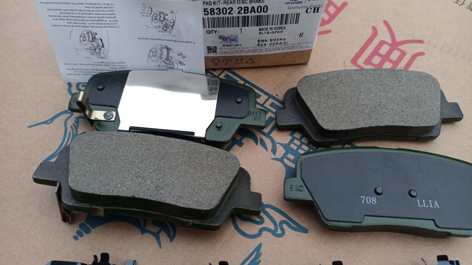 适用于韩国进口现代新胜达维拉克斯起亚索兰托刹车片前片后片全新