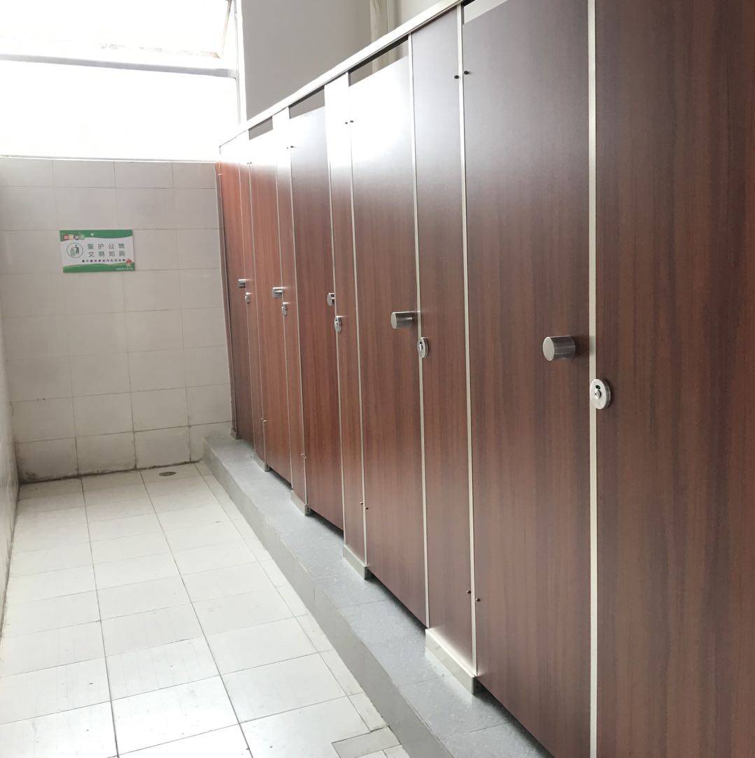 公共厕所卫生间隔断板厕所隔断门防水抗倍特挡板商场工地临时隔板