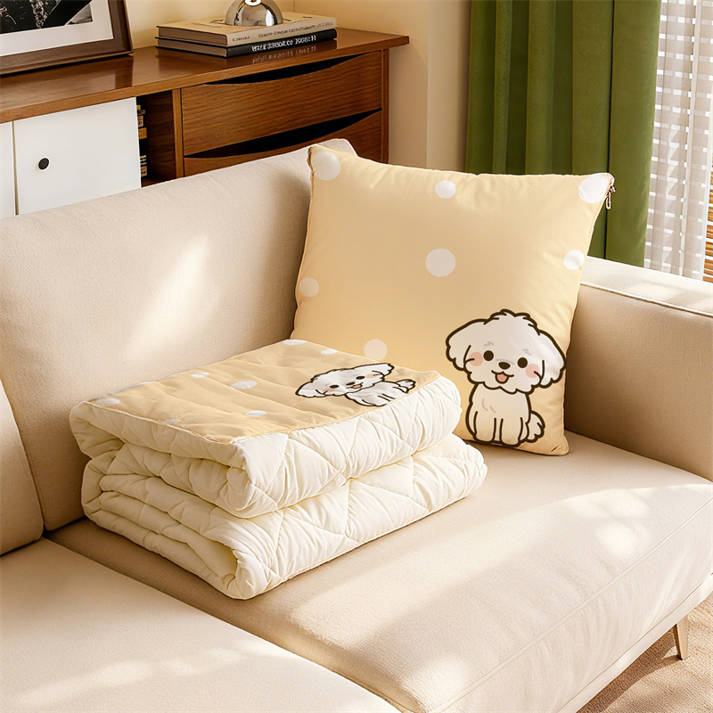 萌宠小狗抱枕被子两用二合一午休加厚汽车折叠车用枕头办公室毯子