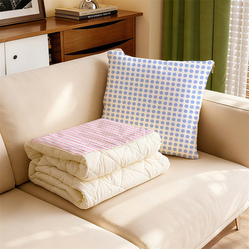 波点折叠功能两用抱枕被车载午休毯子靠枕车载抱枕两用二合一