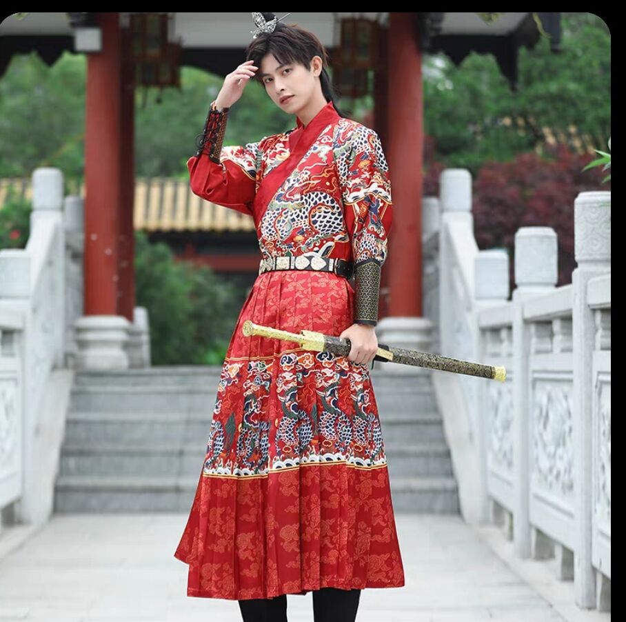 锦衣卫飞鱼汉服原创绣春刀待卫服曳撒蟒袍贴里逍遥令服麒麟明制汉