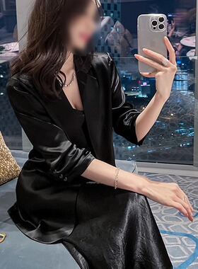 黑色高级感西装外套女夏薄款配裙子显瘦松紧缎面七分袖西服防晒衫
