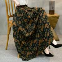 This new spring and summer women's printed cotton and linen skirt is loose, slimming, and concealing flesh. It has a tight waist and a stylish floral print skirt with a large swing thumbnail 2