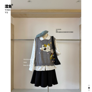 油菜 YI92209大码韩系减龄波点娃娃领针织马甲套装女秋季时尚百搭