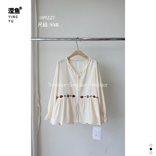 S+19227大码纯色灯笼袖衬衫女