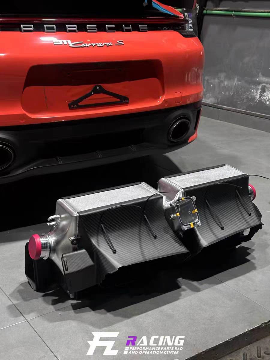 SnowTech性能加大中冷散热器适配保时捷911 992 3.0T改装升级