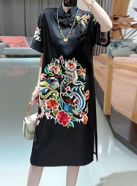 高级感黑色醋酸刺绣新中式连衣裙女夏季短袖宽松版改良旗袍裙气质