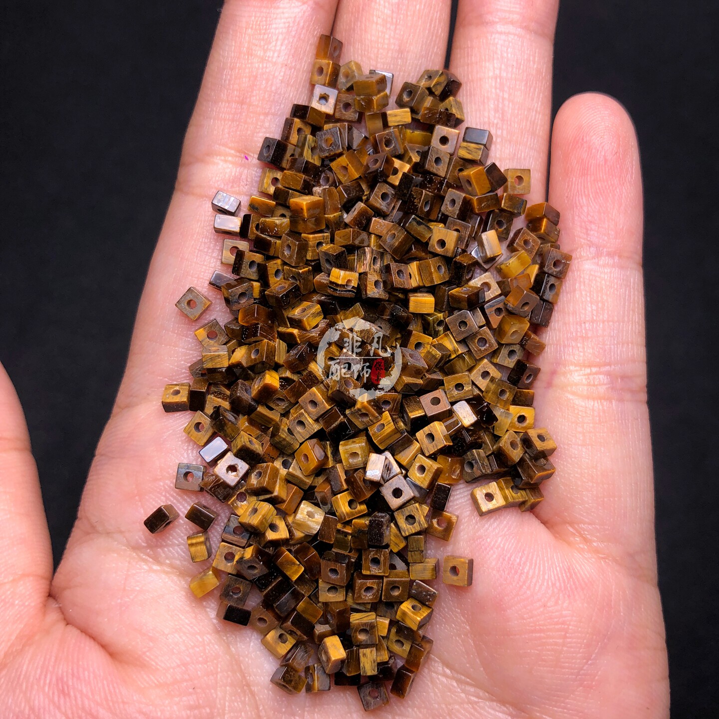 黄虎眼2-3mm四方隔片药片中孔垫片diy文玩手工串珠饰品散珠材料