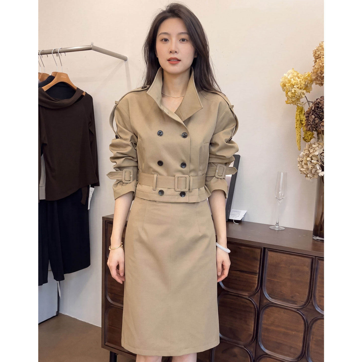 【送运费险】风衣外套半身裙套装