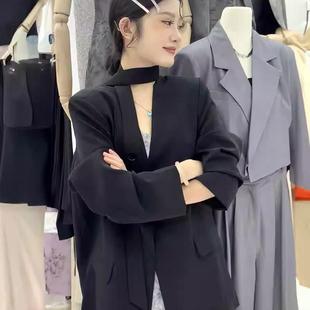 黑色2026春季新款韩版高级感V领上衣宽松显瘦飘带气质西装外套女