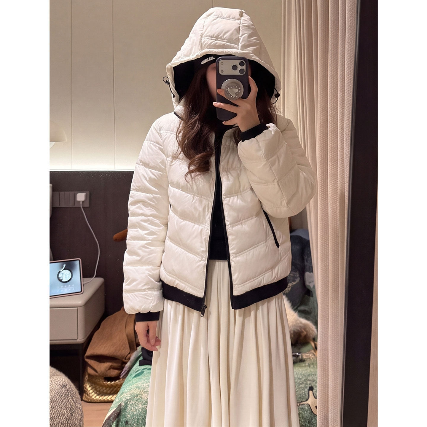 【送运费险】韩系短白色连帽棉服