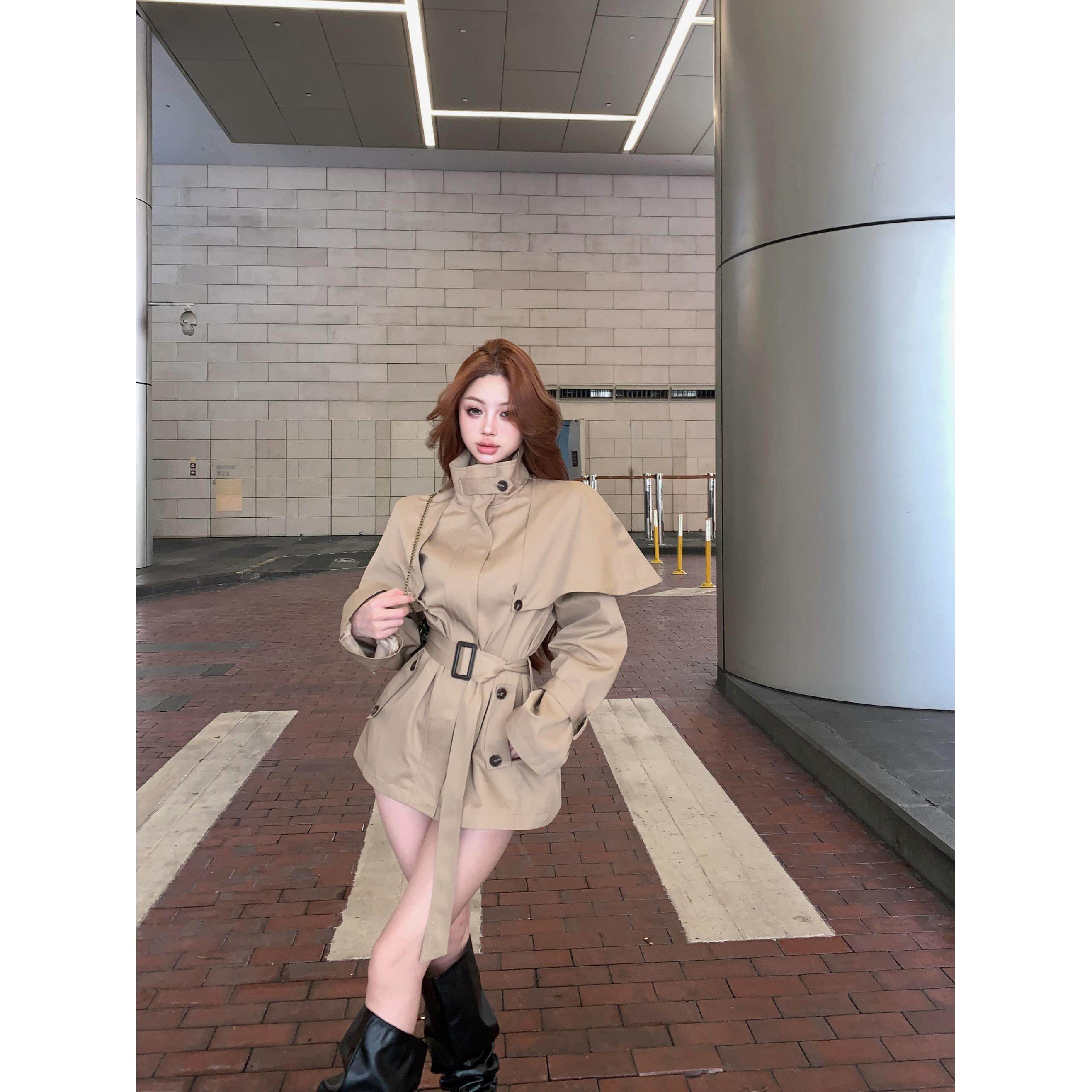 可拆卸斗篷高领风衣外套女秋季新款英伦风收腰修身气质中长款大衣