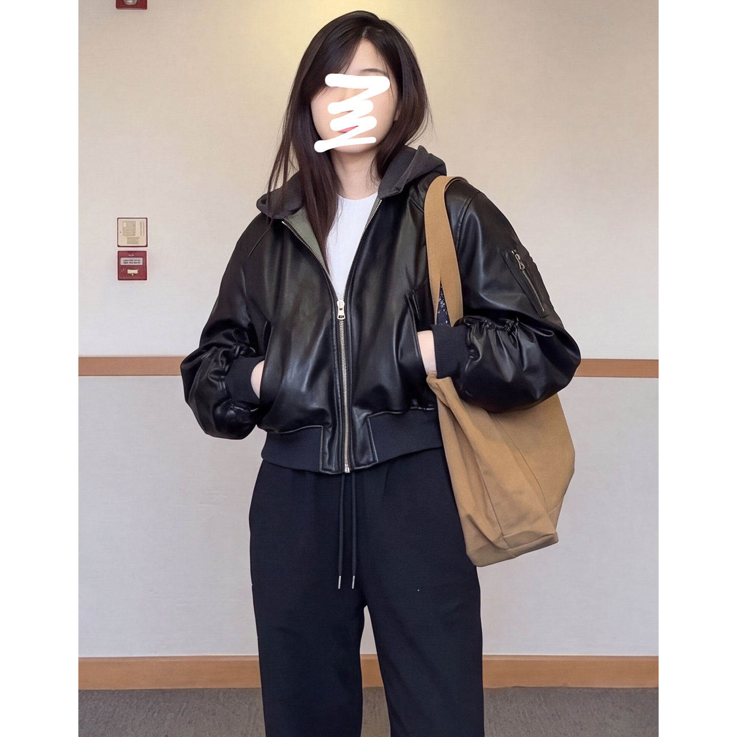 【送运费险】短款连帽棉服外套