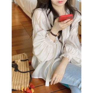 2025年新款 法式 女夏季 V領娃娃衫 韓系甜美防曬襯衣女 復古壓褶襯衫