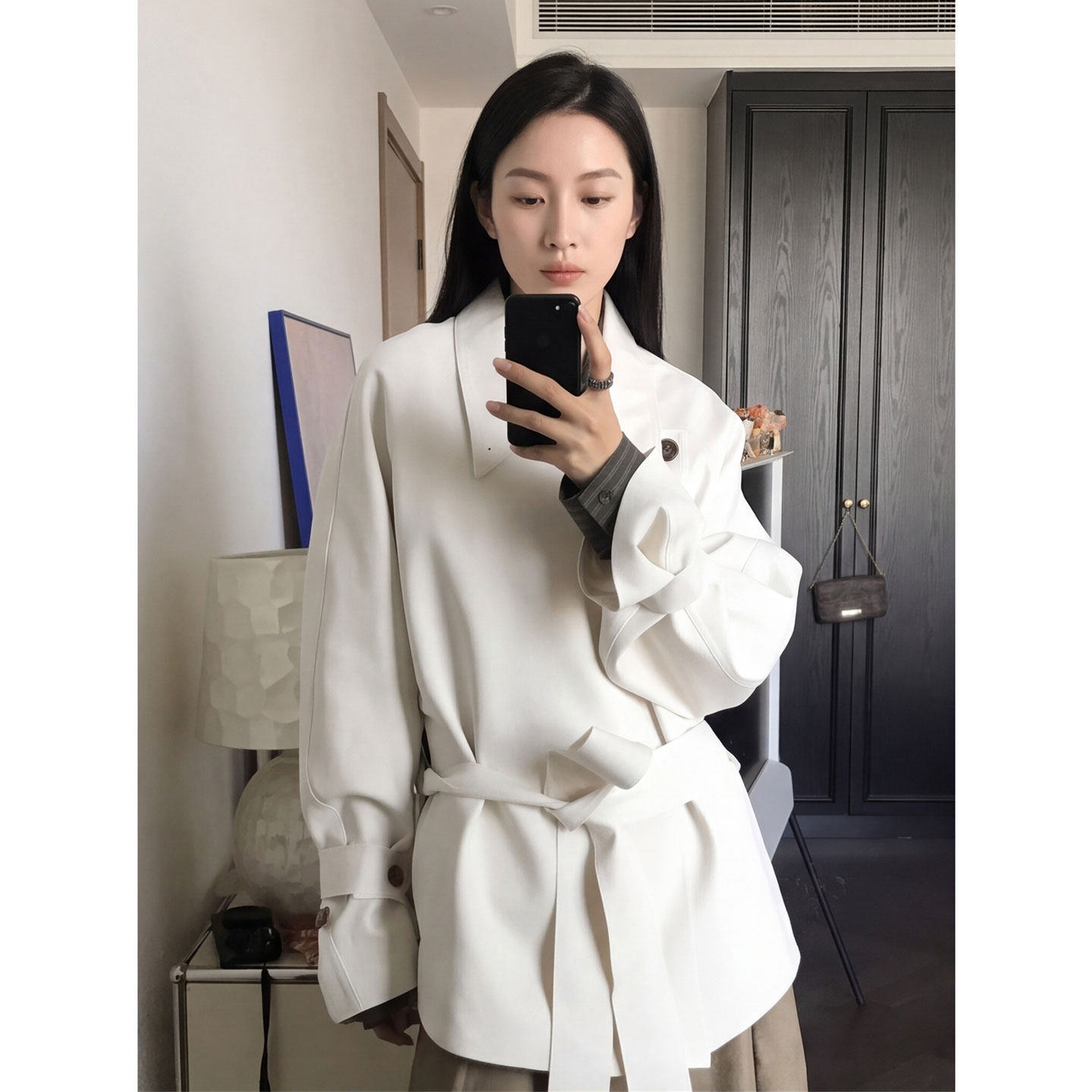 【送运费险】米杏色绑带收腰风衣