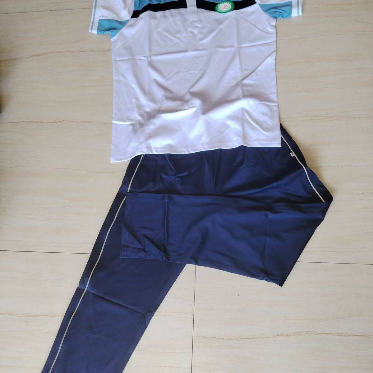 阳春市第四中学春秋外套新款校服