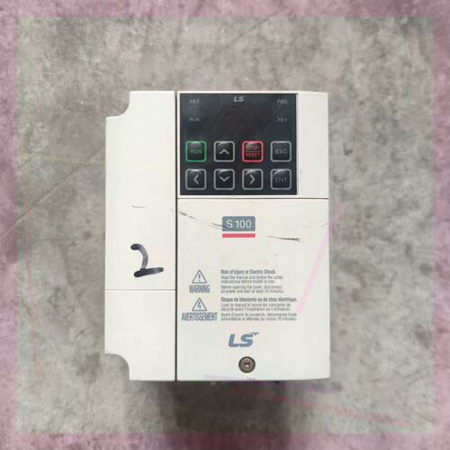 议价/ 变频器 LV0015S100-4EONNS